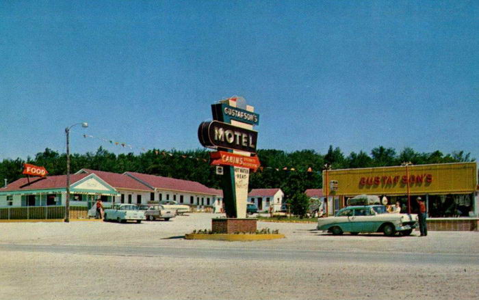 Gustafsons Resort (White Tail Restaurant & Motel) - Old Post Card (newer photo)